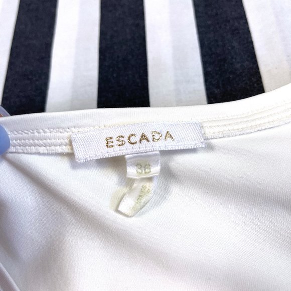 Auc Escada V neck white short sleeves top - Picture 3 of 7